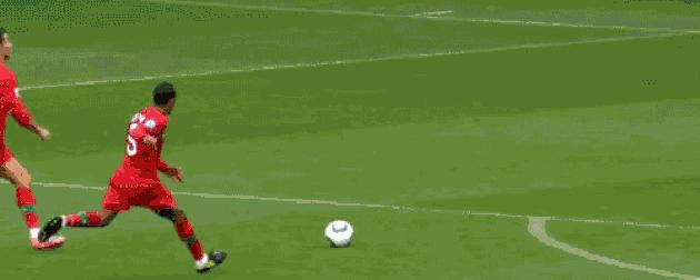 cristiano-ronaldo-ball-control-gif.gif